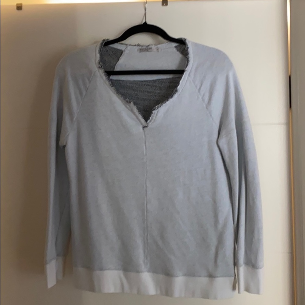 Long sleeve STATESIDE sweatshirt.